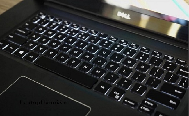 laptop có đèn nền bàn phím sáng